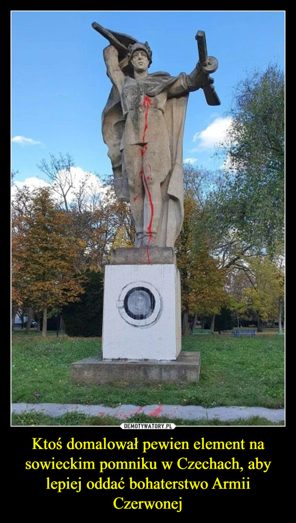 Ktoś domalował pewien element na sowieckim pomniku w Czechach, aby lepiej oddać bohaterstwo Armii Czerwonej –  
