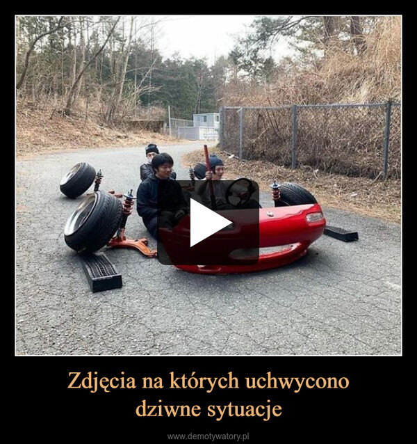 Zdjęcia na których uchwyconodziwne sytuacje –  